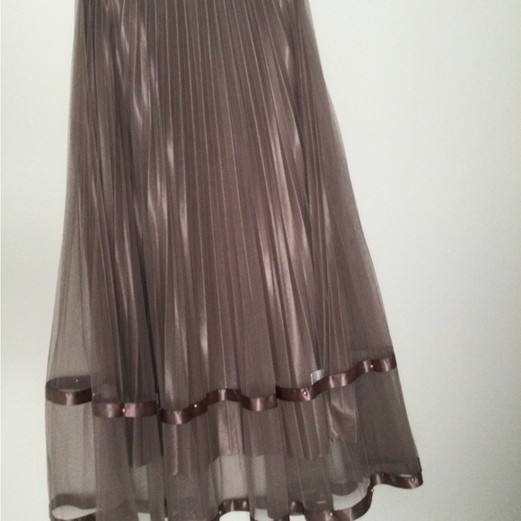 Pleated Skirt - Picture 4 of 7